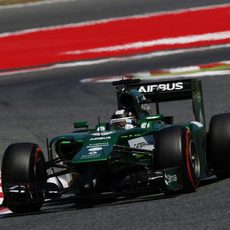 Kamui Kobayashi prueba el duro en Montmeló