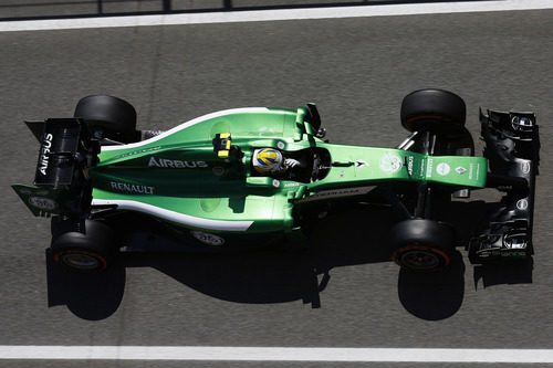 Marcus Ericsson regresa a boxes con el CT05