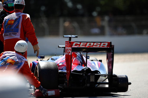 Jean-Eric Vergne perdió la rueda trasera derecha de su STR9