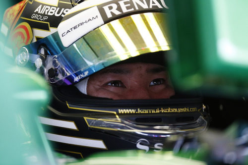 Kamui Kobayashi espera en su box el momento de saltar a pista