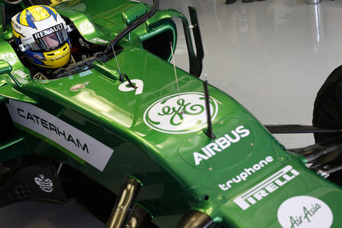 Marcus Ericsson espera su momento en el box