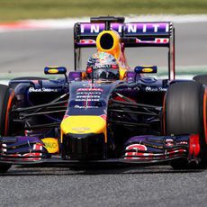 Sebastian Vettel tuvo problemas con el cambio de marchas