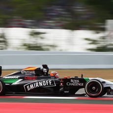 Nico Hülkenberg rodando en el Circuit de Catalunya