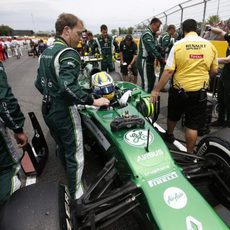 Marcus Ericsson en la parrilla de Montmeló