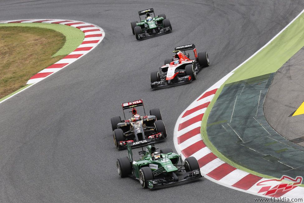 Kamui Kobayashi defiende su posición contra Maldonado