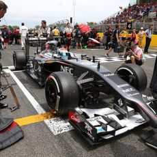 Sutil espera en parrilla el inicio del GP