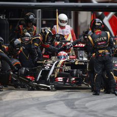 Romain Grosjean haciendo su parada