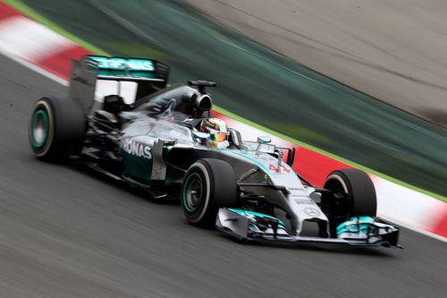 Cuarta victoria consecutiva de Lewis Hamilton en 2014