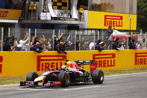 Celebración de Red Bull por el tercer puesto de Daniel Ricciardo
