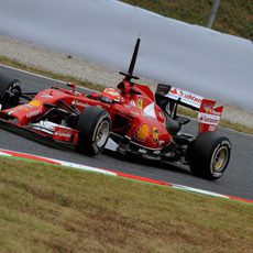 Kimi Räikkönen rodó poco el primer día de test