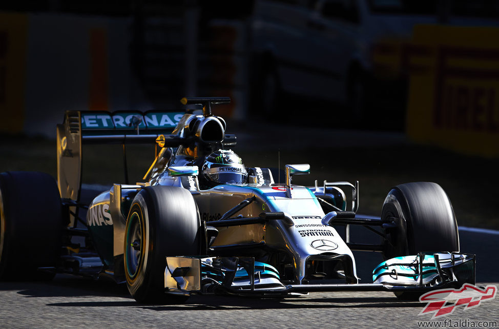 Nico Rosberg volando en Montmeló