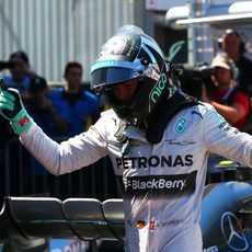 Nico Rosberg celebra su segunda pole de la temporada