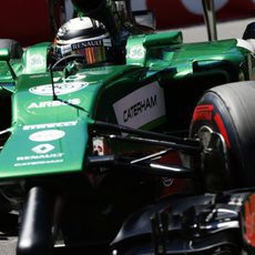 El tráfico dañó la vuelta lanzada de Kamui Kobayashi