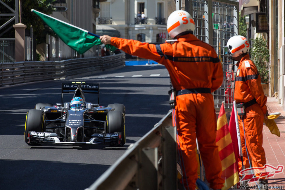 Bandera verde para Esteban Gutiérrez en Mónaco