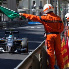 Bandera verde para Esteban Gutiérrez en Mónaco