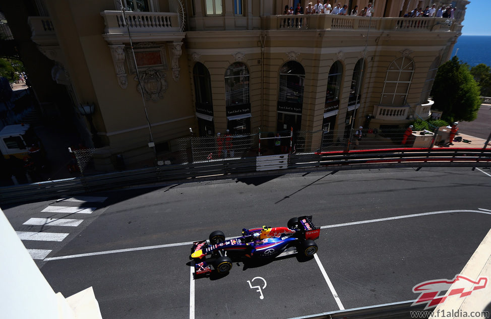 Daniel Ricciardo apretará a los Mercedes en la salida