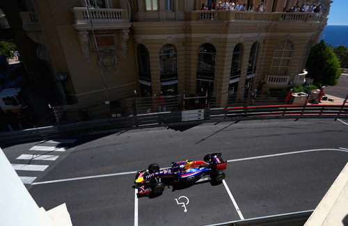 Daniel Ricciardo apretará a los Mercedes en la salida