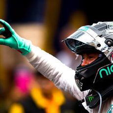 Dedo ganador de Nico Rosberg en Mónaco