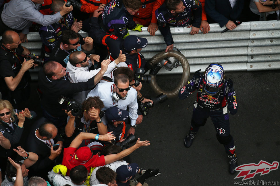 Celebración de Daniel Ricciardo al acabar tercero