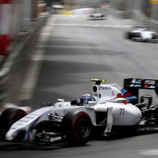 Valtteri Bottas abandonó en Loews por fallo en el motor