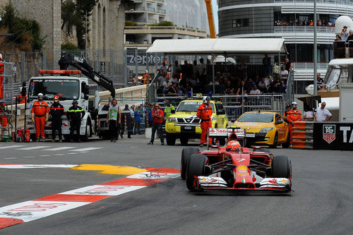 Kimi Räikkönen perdió opciones de podio