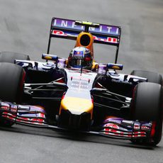 Daniel Ricciardo perdió su posición en la salida