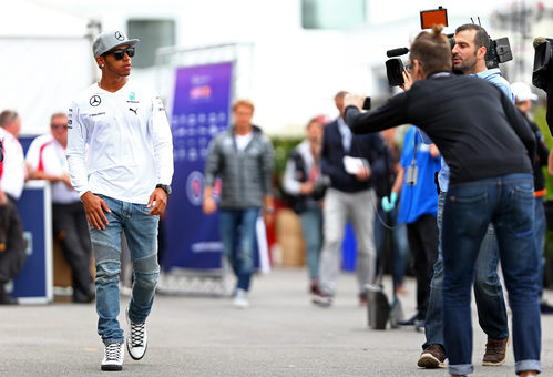 Lewis Hamilton pasea en Montreal