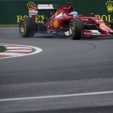 Fernando Alonso se lleva el primer tiempo en los Libres 1