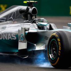 Pasada de frenada de Nico Rosberg en Montreal