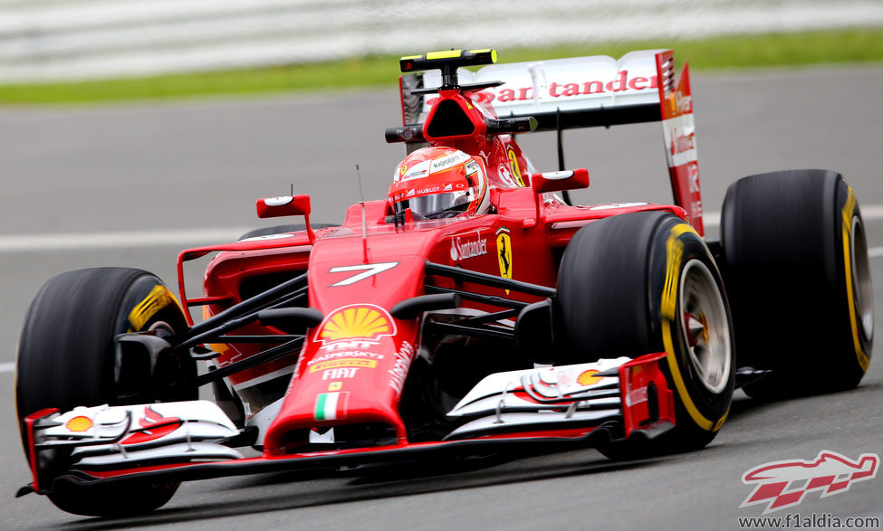 Kimi Räikkönen probó las mejoras en los Libres 2