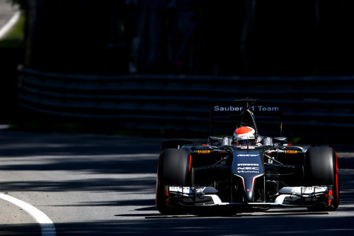 Adrian Sutil cumple con los entrenamientos