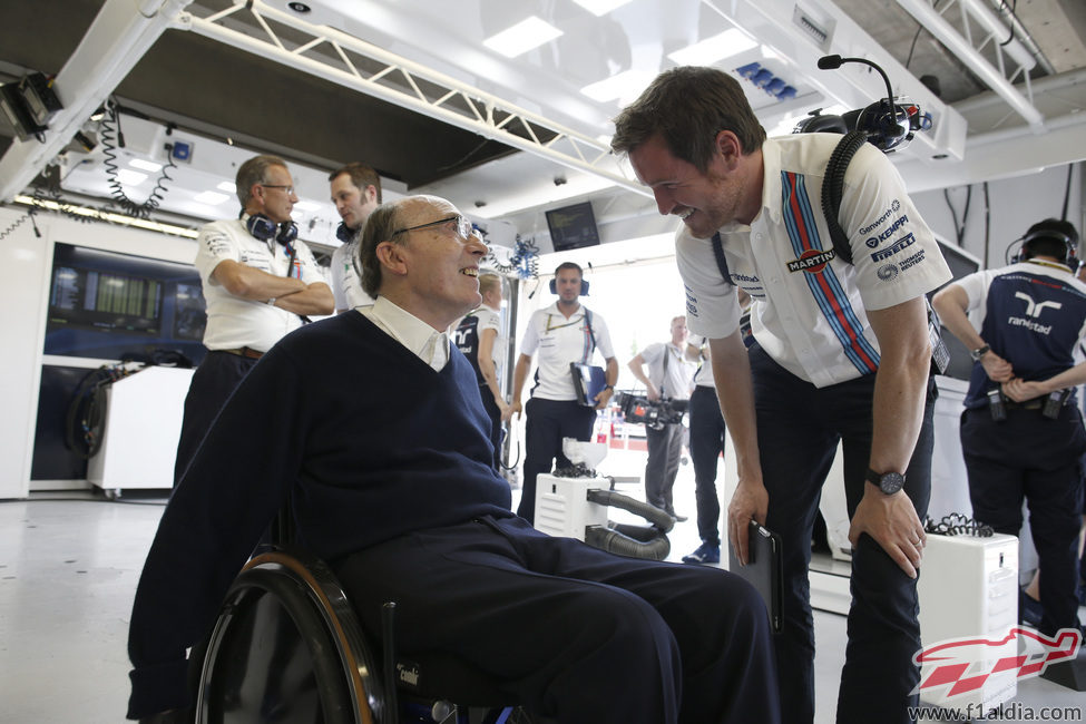 Frank Williams sonríe de nuevo gracias a su equipo