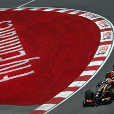 Pastor Maldonado completa la horquilla en Canadá