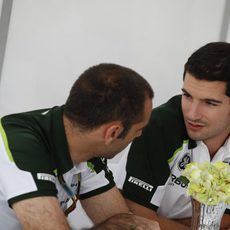 Alexander Rossi, presente en el motorhome de Caterham