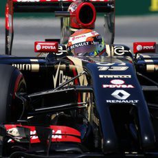 Romain Grosjean tendrá que atacar en carrera