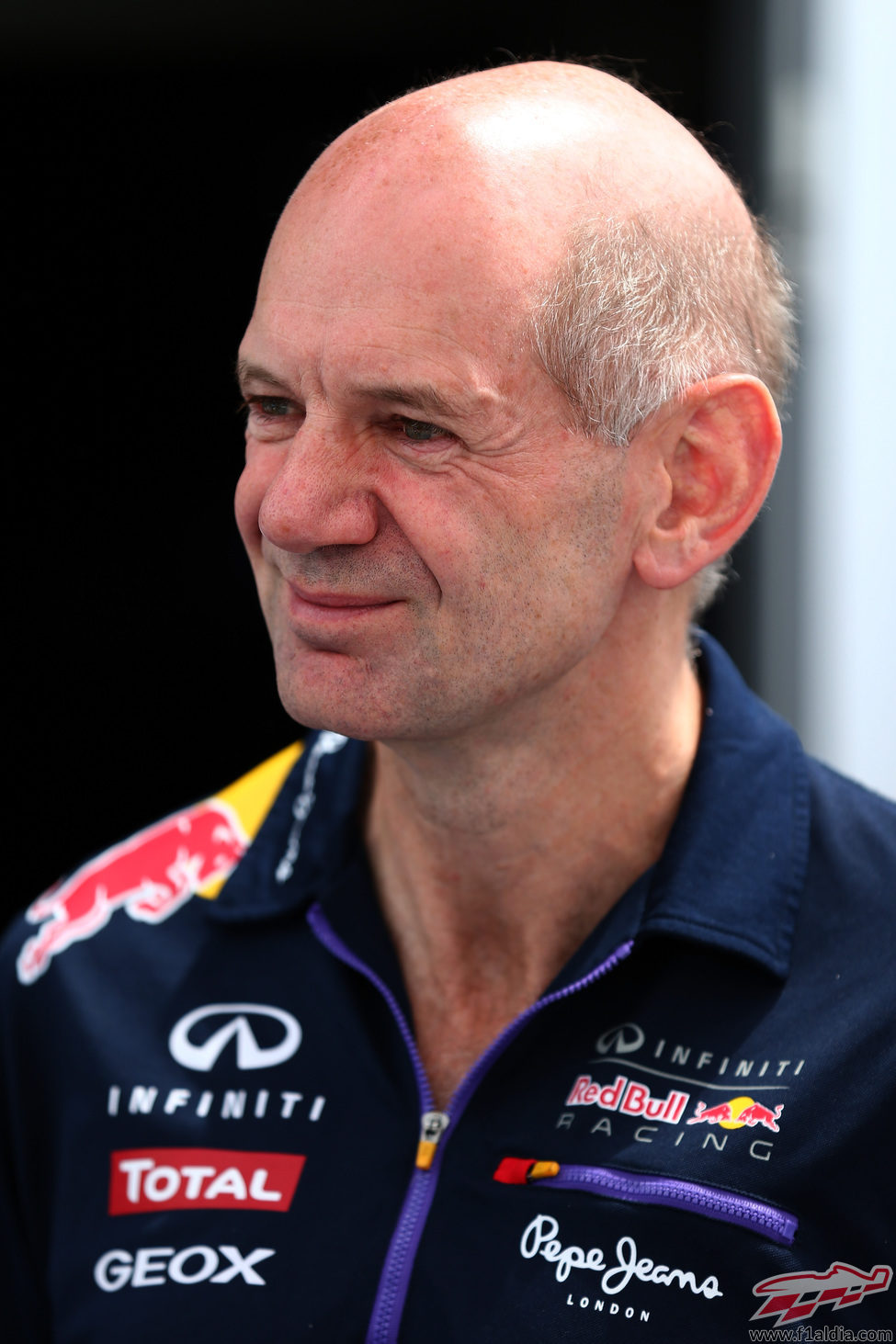 Adrian Newey renueva contrato con Red Bull