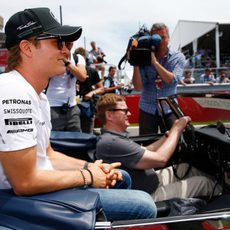 Nico Rosberg durante el drivers parade de Canadá