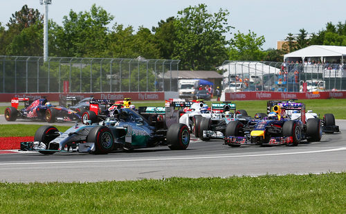 Primera curva del GP de Canadá 2014