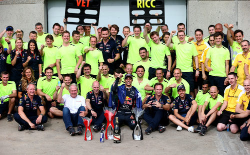 El equipo Red Bull celebra el doble podio en Canadá