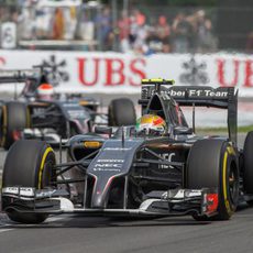 Esteban Gutiérrez abandonó por pérdida de potencia