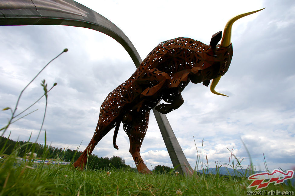 El imponente toro del Red Bull Ring