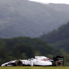 Valtteri Bottas rodando con los neumáticos blandos