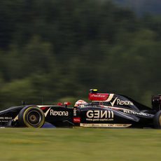 Pastor Maldonado se muestra optimista en Austria