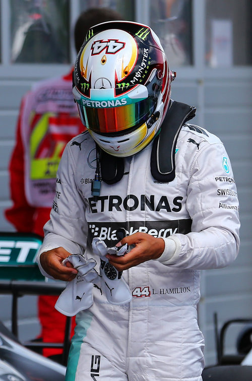 Lewis Hamilton cometió dos errores grandes