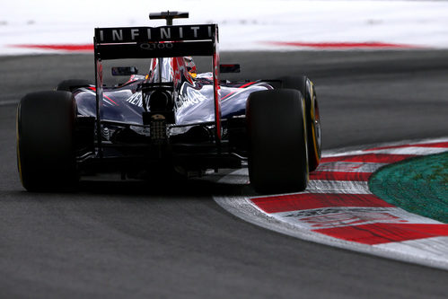 Sebastian Vettel no logra entrar en la Q3