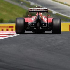 Kimi Räikkönen rueda en la clasificación