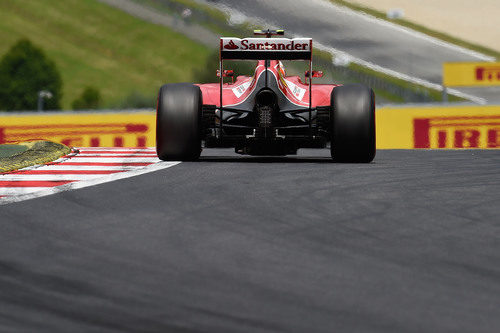 Kimi Räikkönen rueda en la clasificación