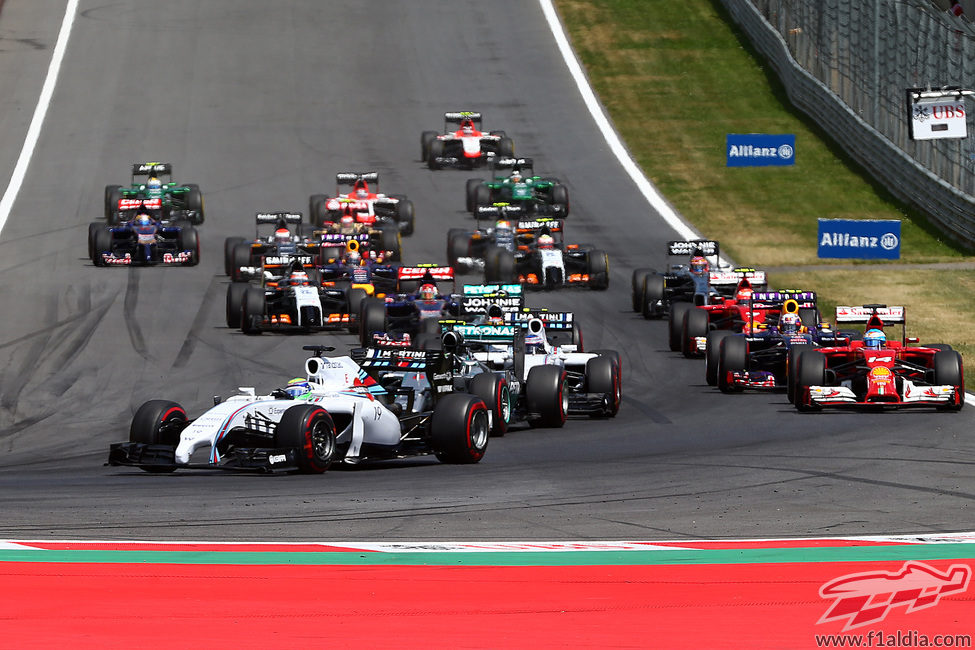 Felpe Massa mantiene la pole en Austria