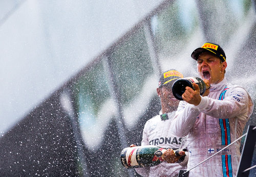 Valtteri Bottas celebra su tercer puesto en Austria