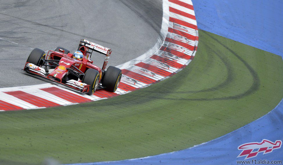 Fernando Alonso sumó diez puntos en Austria